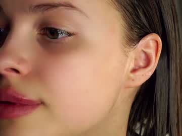girl
        a_whole_eternity cam image #4156963