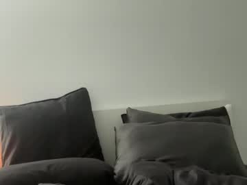 girl
        emillyyyx cam image #6462505