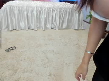 girl
        flower_nicole cam image #5509884