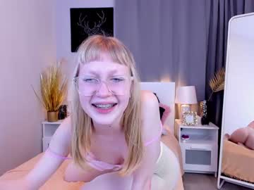 girl
        spunkiepie cam image #473287