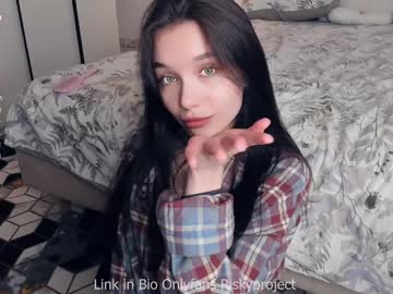 girl
        riskyproject cam image #6984133
