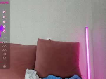 couple
        al1ce_fox cam image #1657379