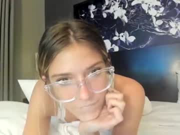 girl
        oliviahansleyy cam image #4228986