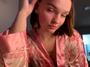 girl
        nicki_sky666 cam image #2835875