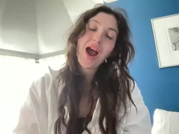 girl
        sweetariel8 cam image #4124409