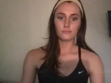 girl
        caitlin77 cam image #4423255