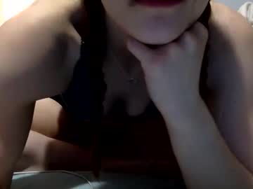 girl
        prettykitty248 cam image #4157610