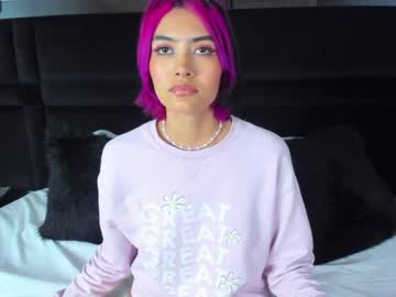 girl
        azurakindong cam image #1692907