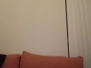girl
        tinytittytia cam image #6809259