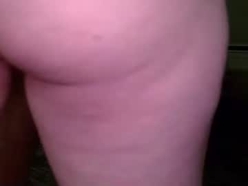 girl
        onespet cam image #556016