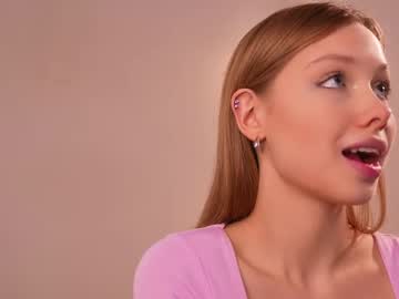 girl
        april_blush cam image #6388638
