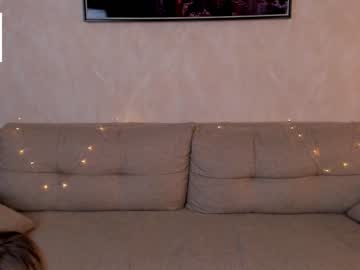 girl
        annislive cam image #3525361