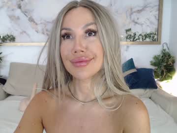 girl
        marrylouanne cam image #1915655