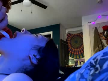 couple Live Cam Girls Love To Strip Naked For Their Viewers with halien695