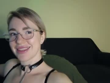 girl
        tinayummy cam image #2712680