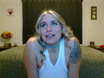 girl
        ohmyalexandria cam image #1112908