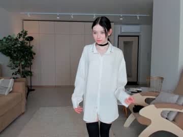 girl
        oki_dokie cam image #1617733
