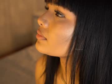 girl
        itsyaraa cam image #4141438
