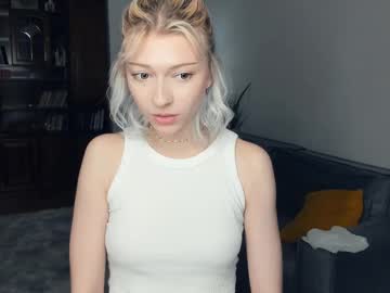 girl
        lose_your_m1nd cam image #5450405