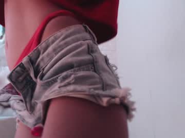 girl
        mazzanti_ cam image #3429272
