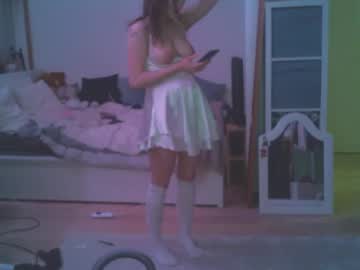 girl
        exy_ cam image #5622057
