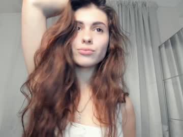 girl
        love_storiesa cam image #2538314