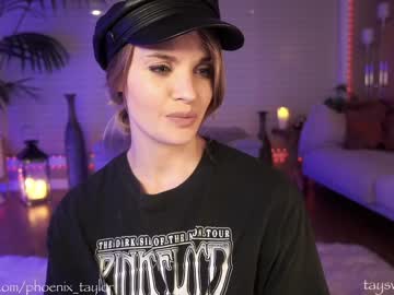 girl
        phoenix_taylor cam image #695747
