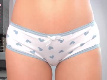 girl
        lili_foxy cam image #6473996