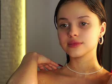 girl
        a_whole_eternity cam image #4186170