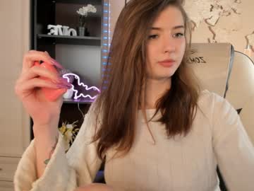 girl
        shirleywatson cam image #1295083