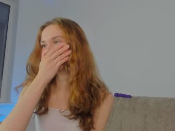 girl
        lolliruth cam image #1658095