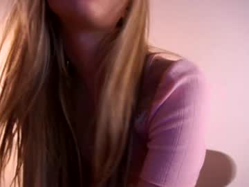 girl
        sienna_mooore cam image #4729237