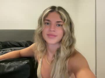 girl
        imrubyy cam image #6765147