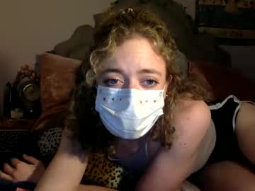 girl
        sweetmarie223 cam image #3776920