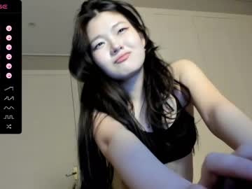 girl
        kitayamachu cam image #3924085