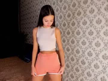 girl
        amandamedrano cam image #125354