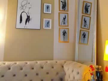 girl
        jovanna_smith cam image #1168121