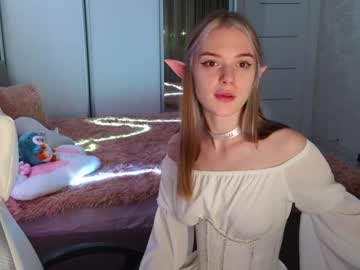 girl
        cyberslime cam image #2803585