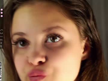 girl
        a_whole_eternity cam image #3918085