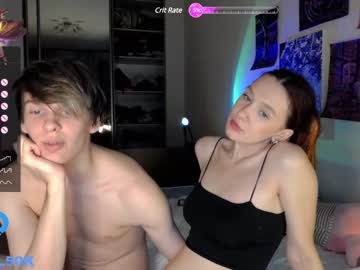couple
        kristal50k cam image #2771015