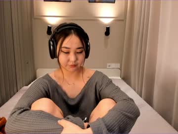 girl
        bora_ cam image #136012