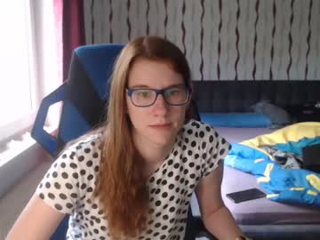 girl
        xinnocence94x cam image #4655548