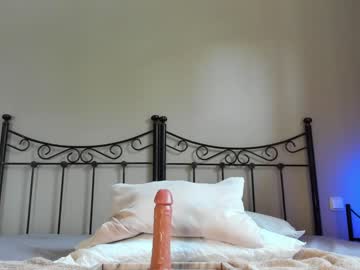 girl
        okssanna cam image #1588650