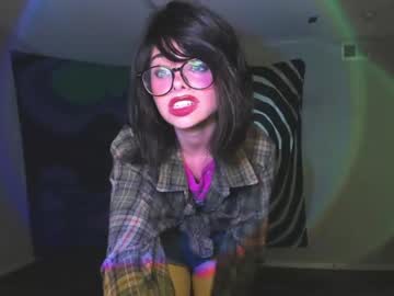 girl
        salemhex cam image #1851155