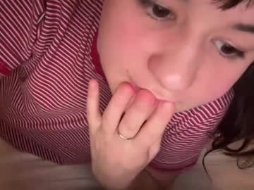 girl
        olive_nextdoor cam image #6234468