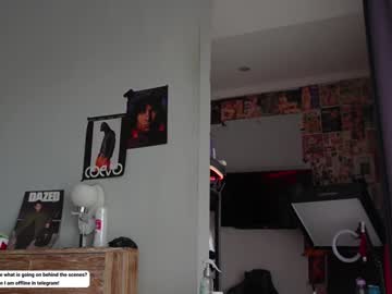 girl
        mxxnsxsul cam image #4913579
