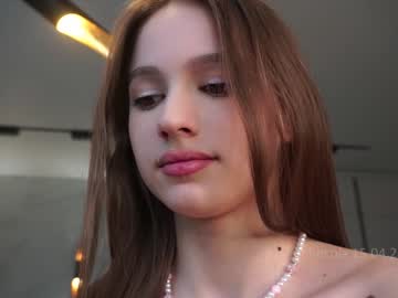 girl
        hecola cam image #6568663