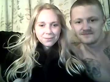 couple
        corey041991 cam image #5851940