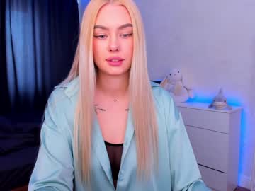 girl
        8a8y_nura cam image #1048513