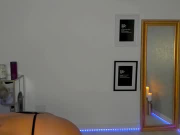 girl
        moniqueeass cam image #5862722